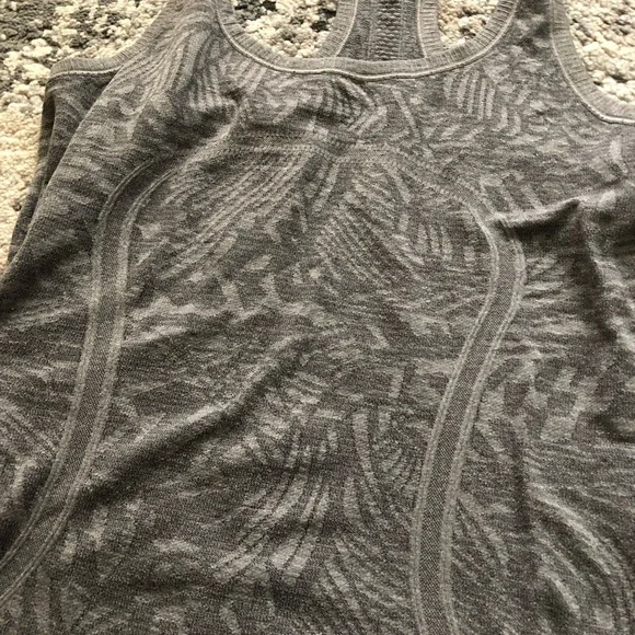 Lululemon swiftly tank - Picture 5 of 5
